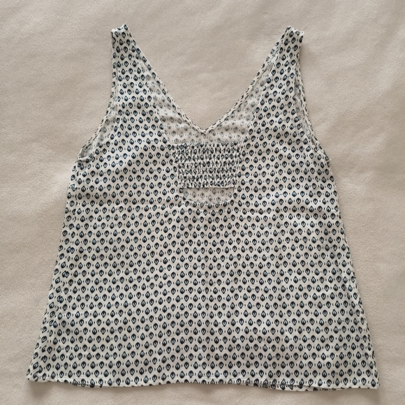 Blue Ikat Design Sleeveless Top | SIZE Large - Picture 5 of 11